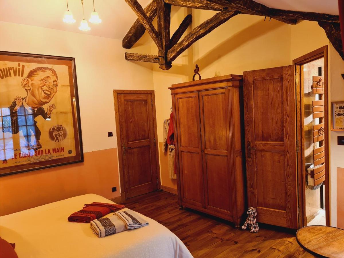 Ferme De Tayac - Charme Avec Pool Hotel Les Eyzies Exterior foto