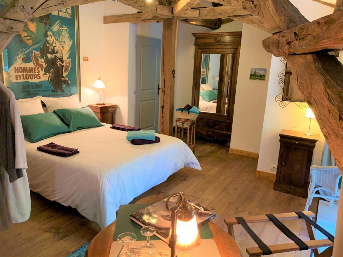 Ferme De Tayac - Charme Avec Pool Hotel Les Eyzies Exterior foto