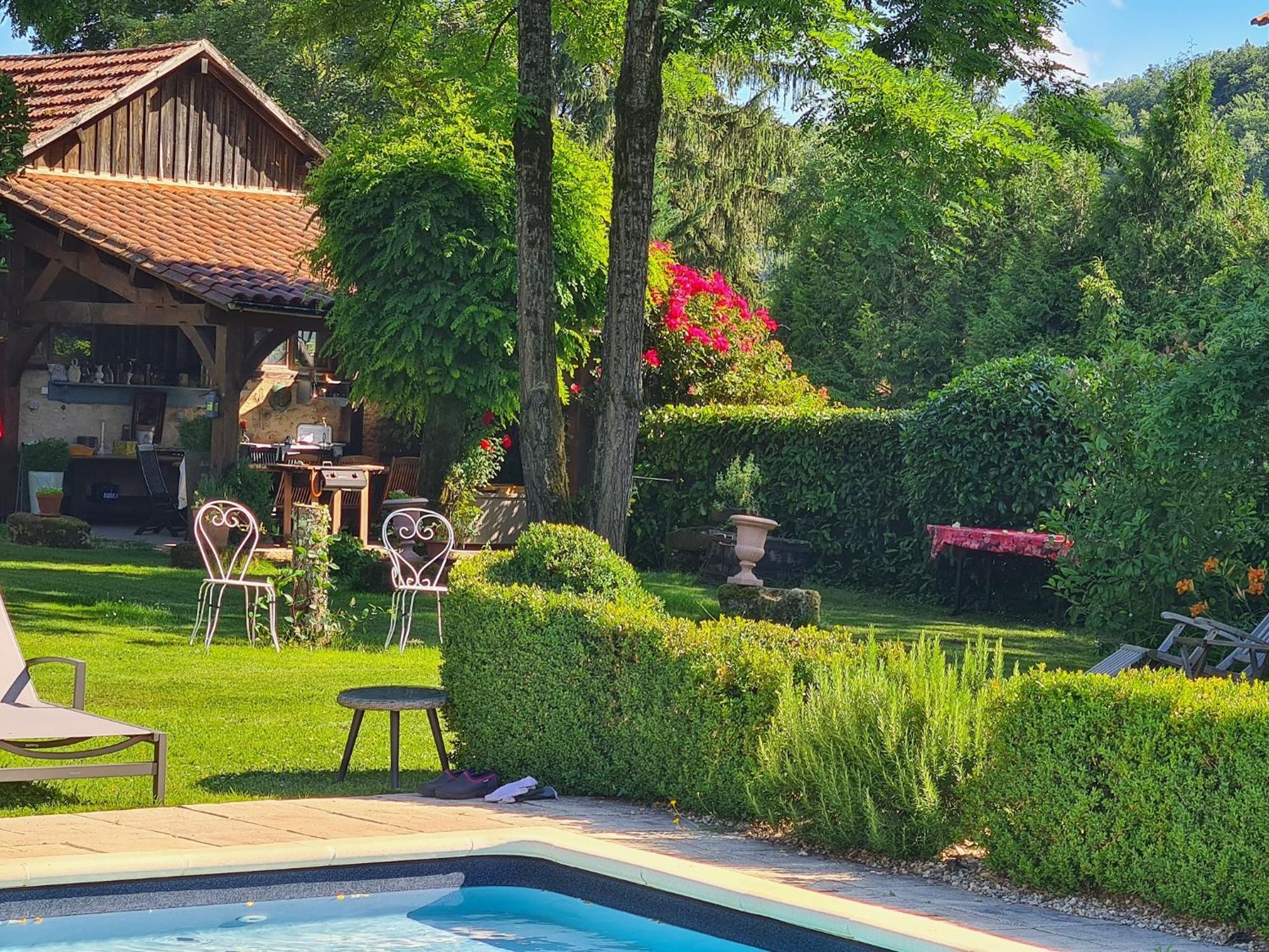 Ferme De Tayac - Charme Avec Pool Hotel Les Eyzies Exterior foto